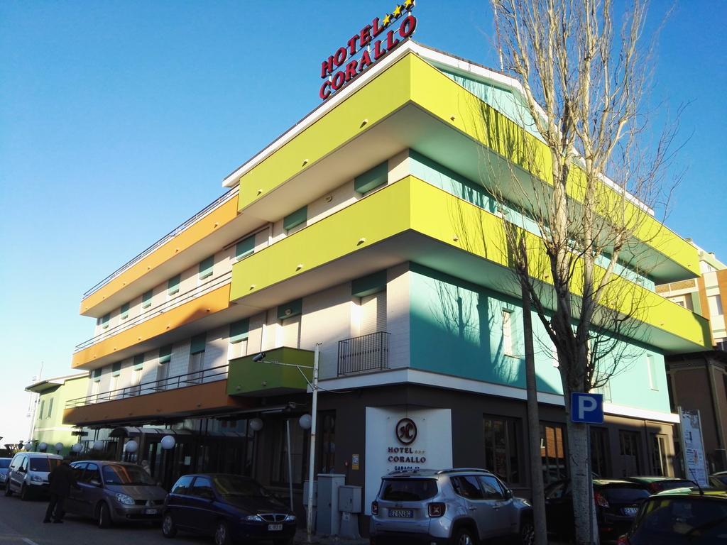 Hotel Corallo Fano Esterno foto